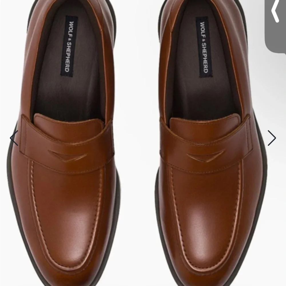 Elegant Men's Tan Leather Slip-On Loafers